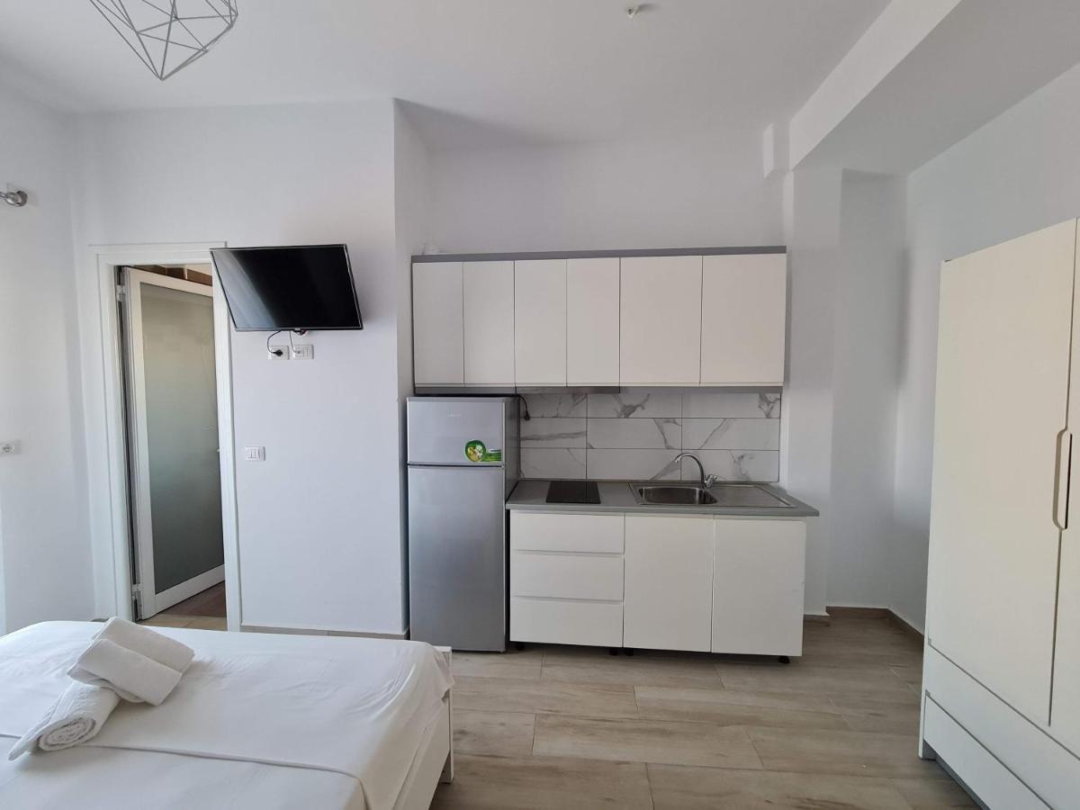 Summer Time Hotel Ksamil Ngoại thất bức ảnh