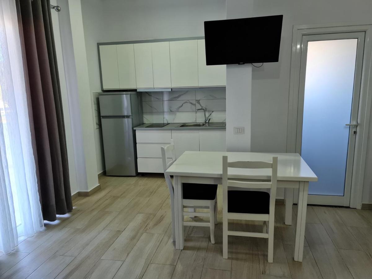 Summer Time Hotel Ksamil Ngoại thất bức ảnh